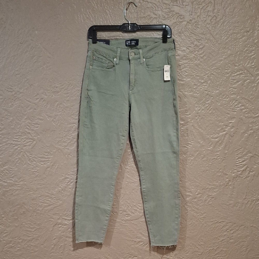 GAP Olive Curvy Leggings